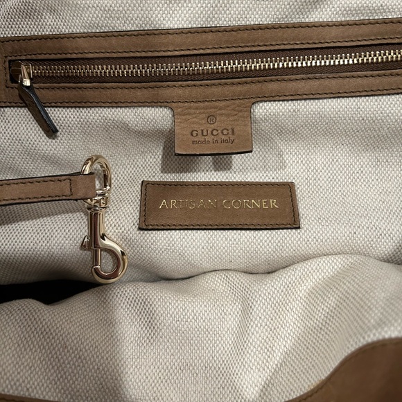 Gucci With Tassel - Picture 3 of 4
